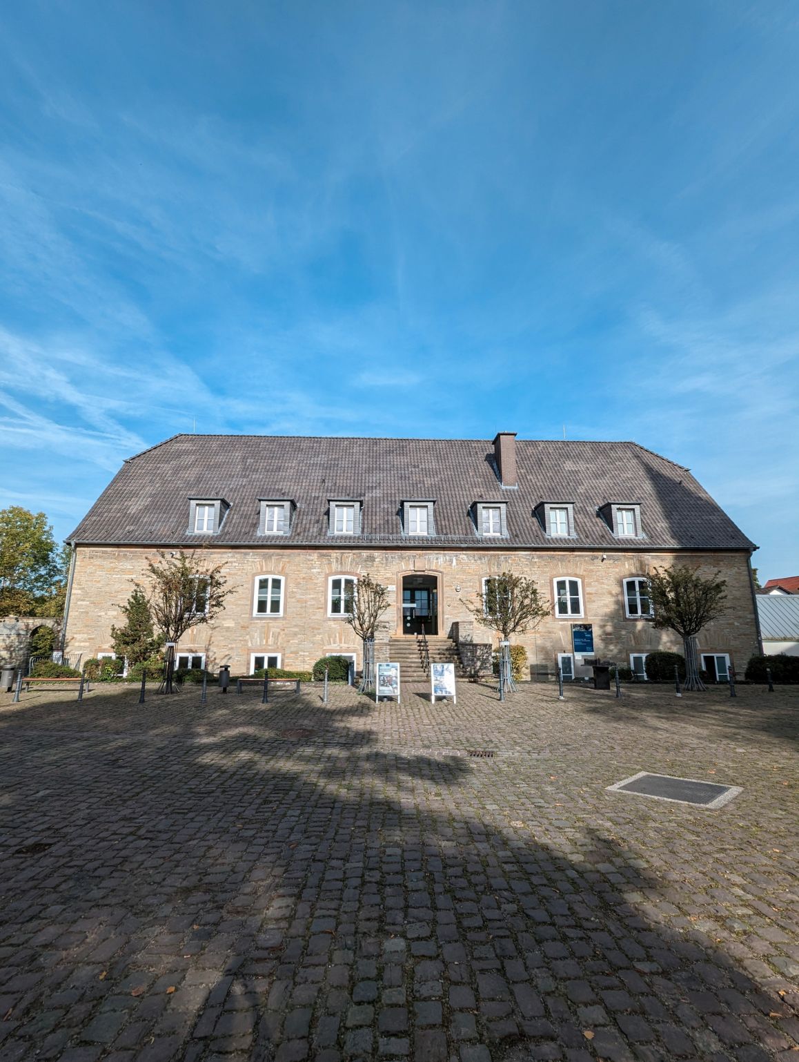 Gedenkstätte im Oktober